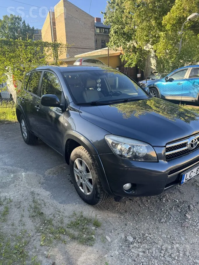 Toyota Rav4 2007 photo 3