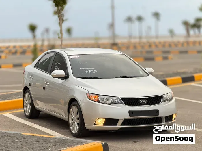 Kia Forte 2010 photo 4