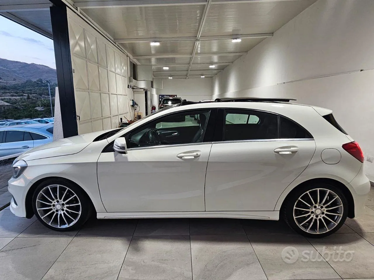 Mercedes-Benz A 180 2013 photo 5