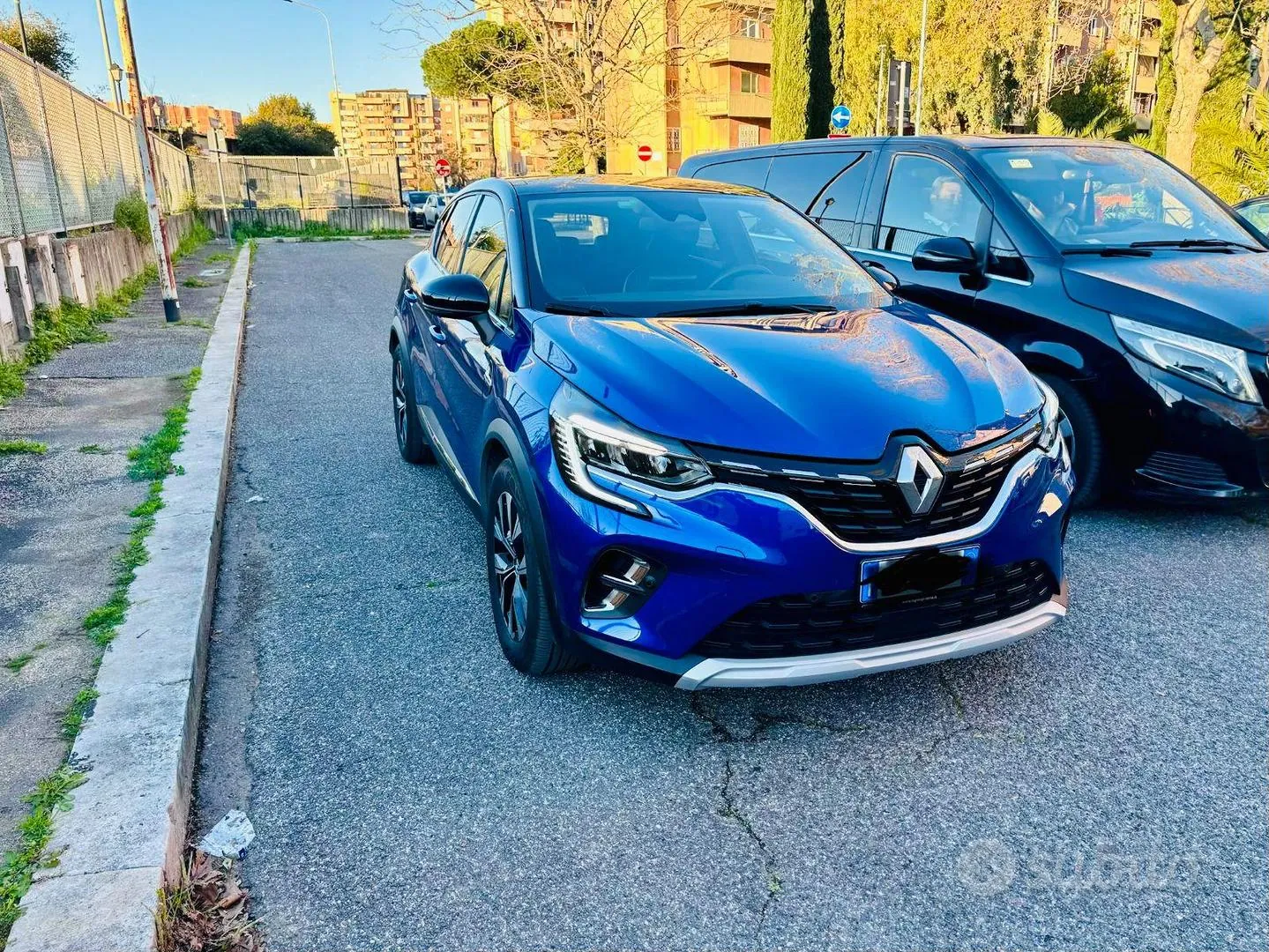 Renault Captur 2023 photo 2