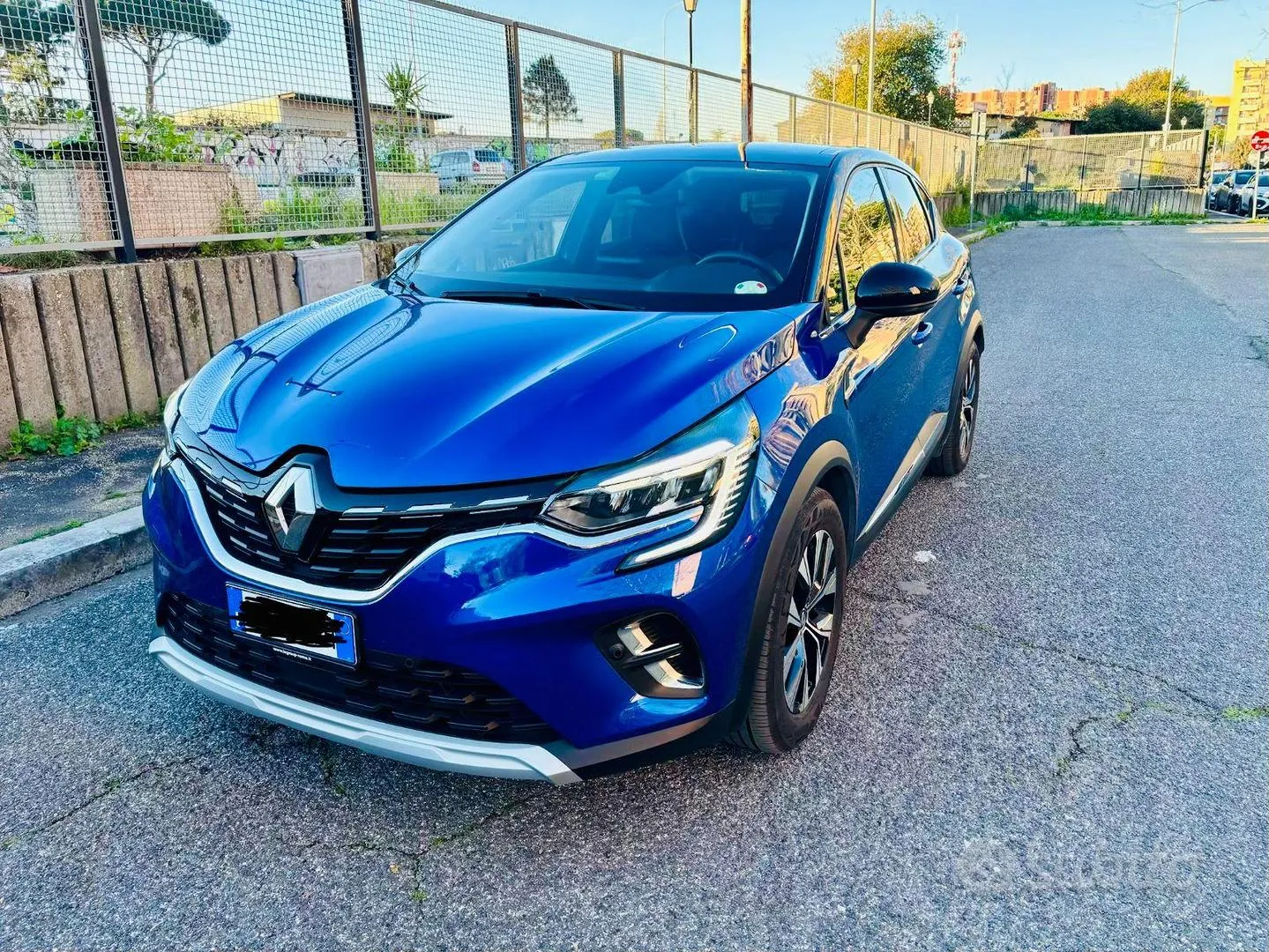 Renault Captur 2023 photo 3