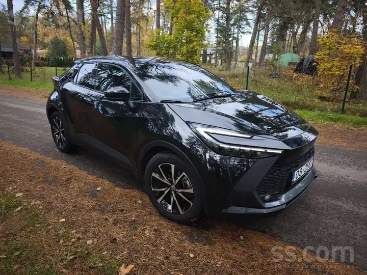 Toyota C-Hr 2025 photo 5