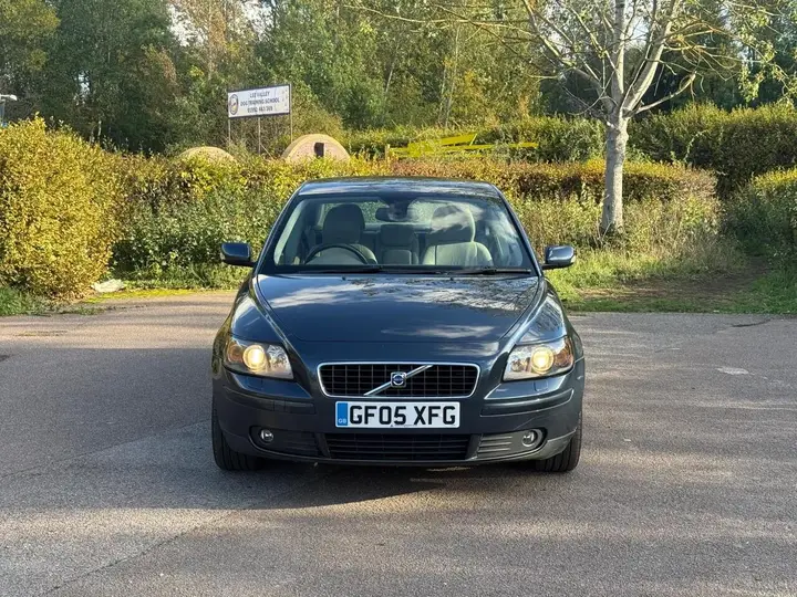 Volvo S40 2005 photo 2