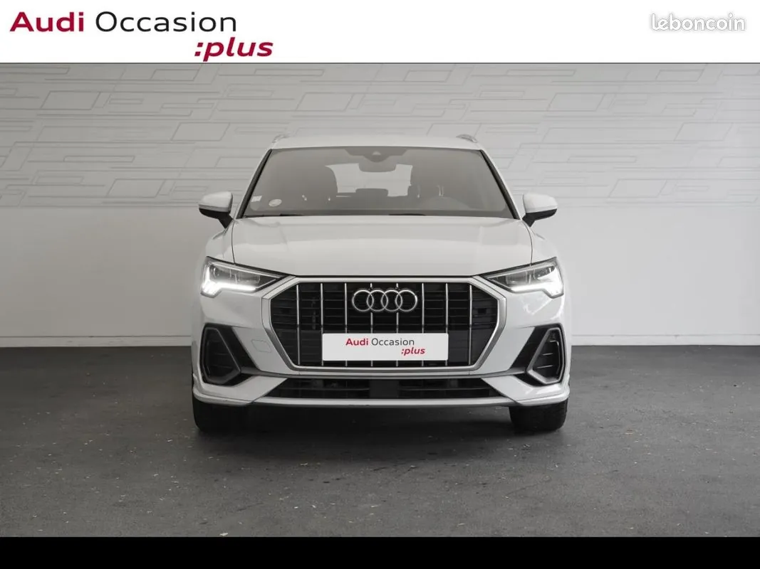 Audi Q3 2019 photo 2