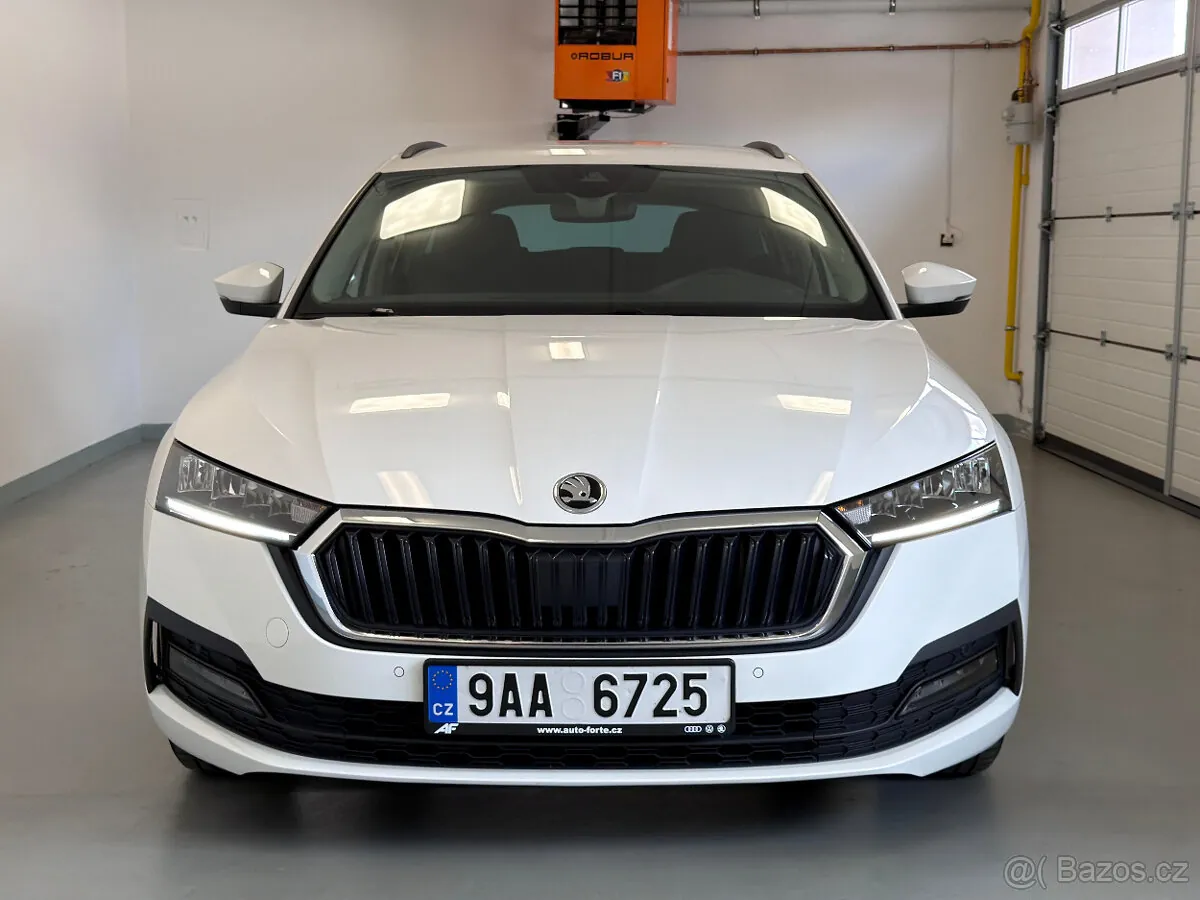 Skoda Octavia 2022 photo 3