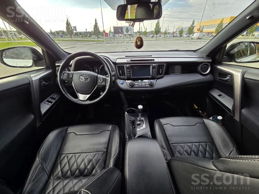 Toyota Rav4 2018 photo 3