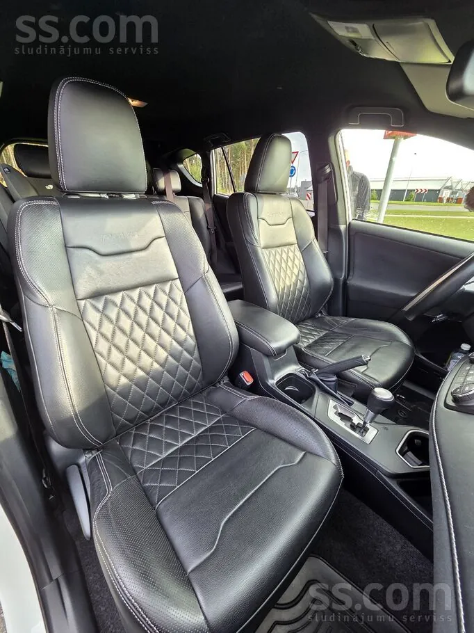 Toyota Rav4 2018 photo 4