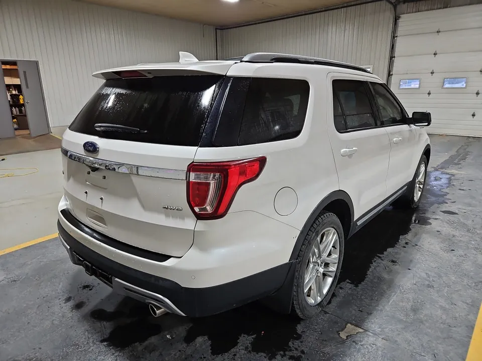 Ford Explorer 2017 photo 5