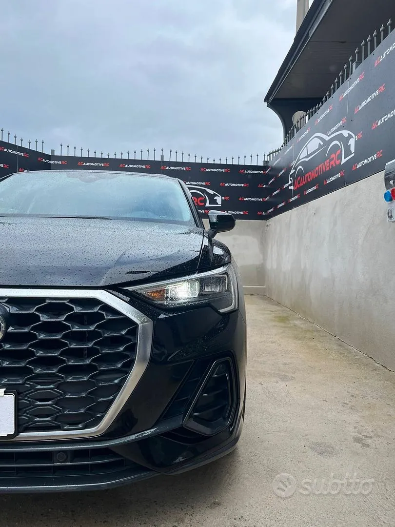 Audi Q3 2021 photo 2