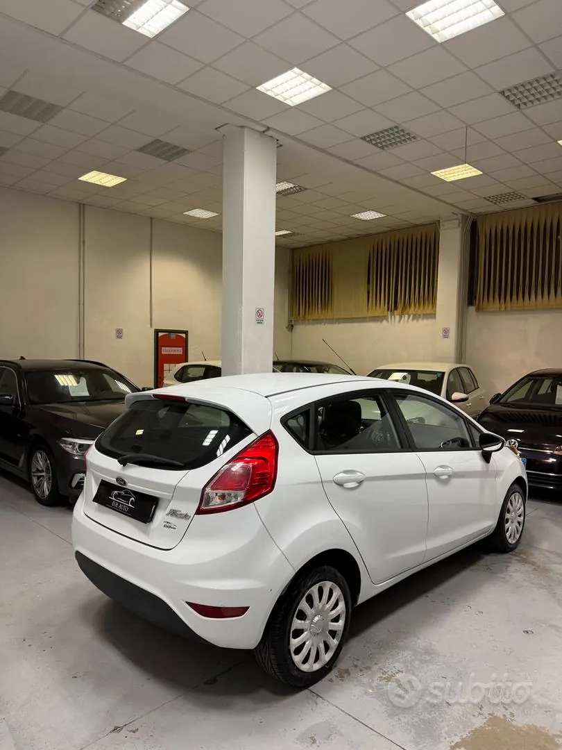 Ford Fiesta 2014 photo 5