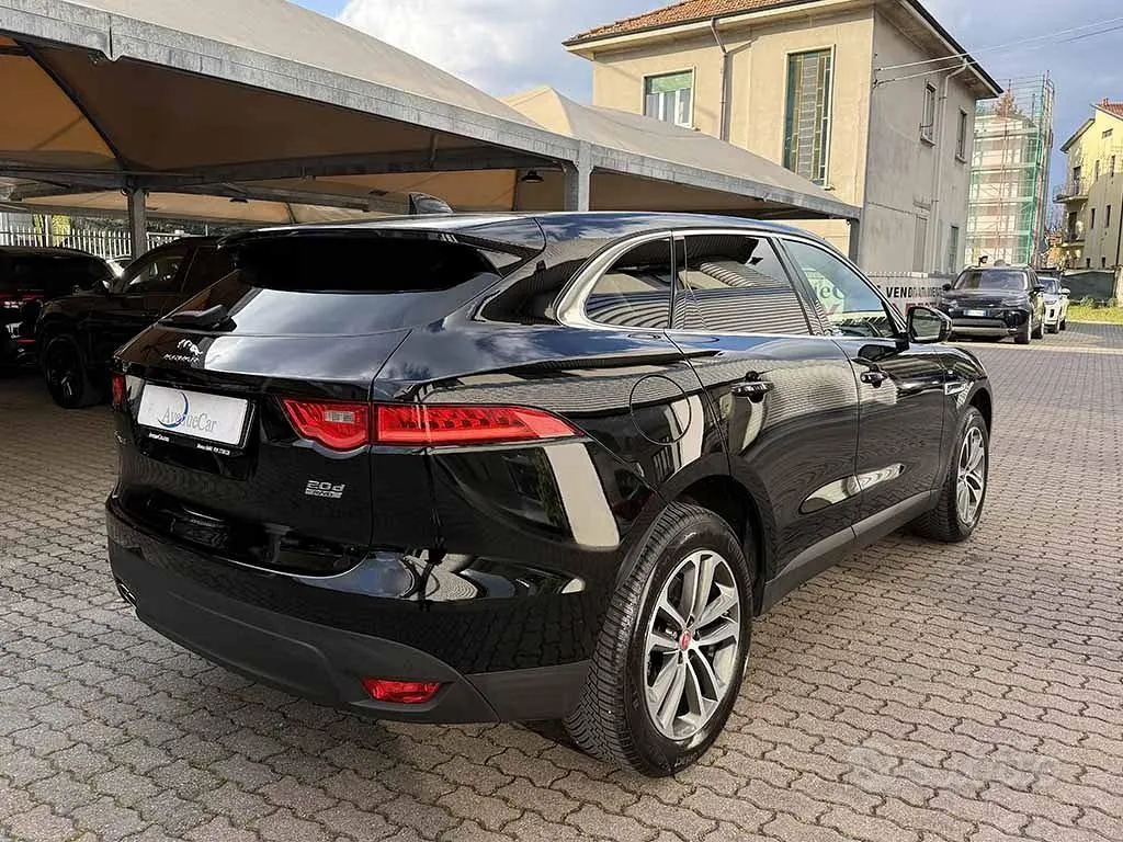 Jaguar F-Pace 2021 photo 5