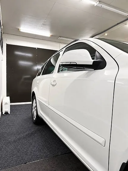 Skoda Octavia 2012 photo 4