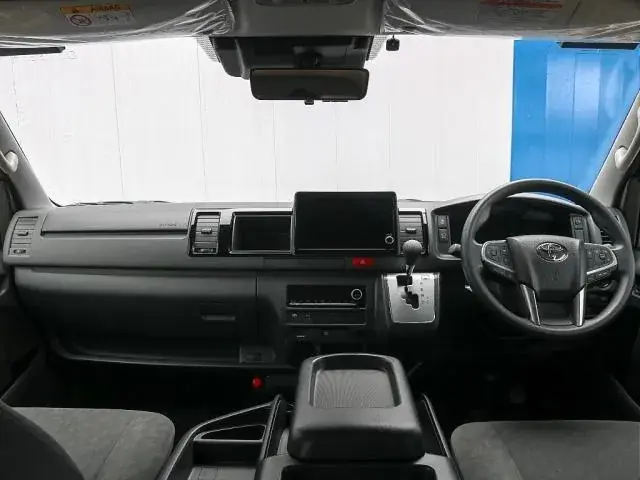 Toyota Hiace Wagon 2026 photo 2