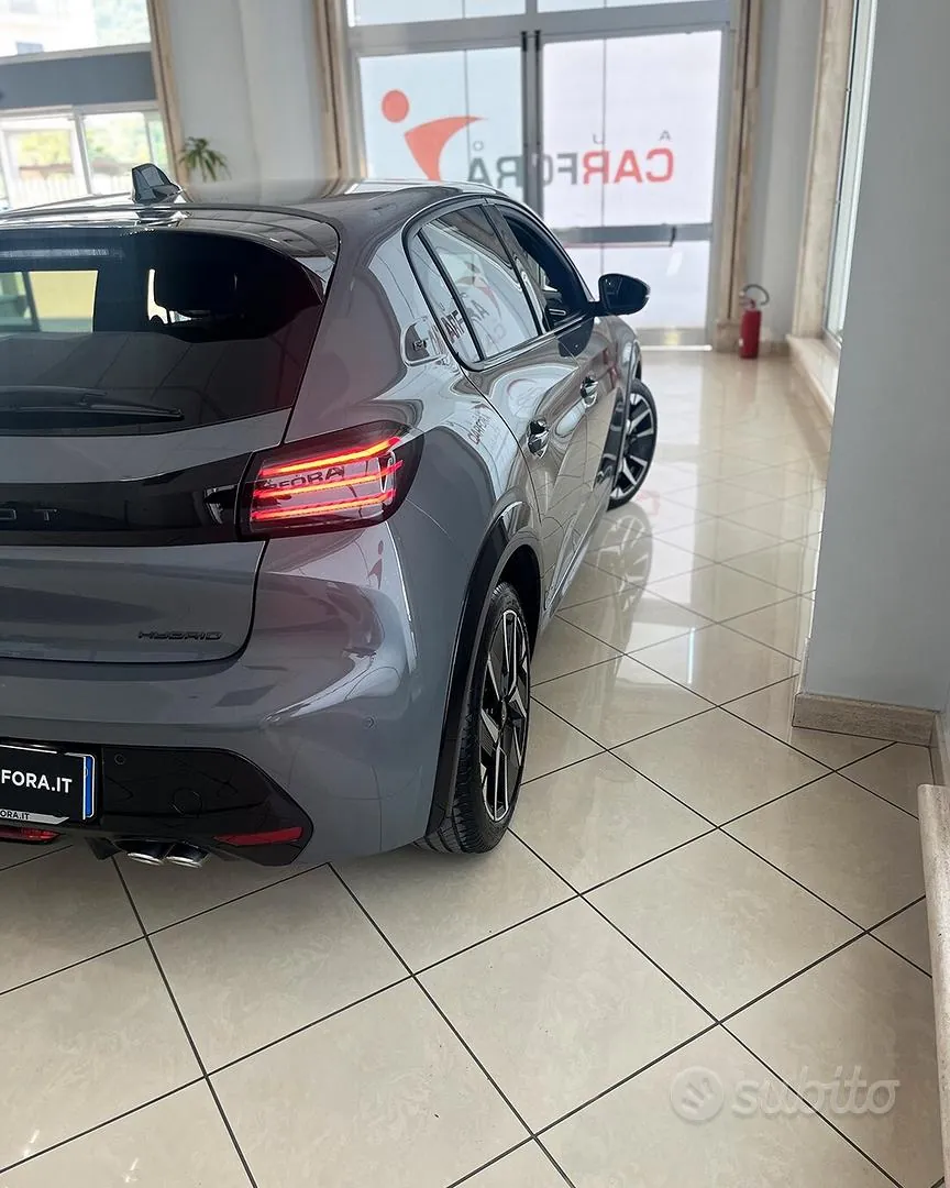 Peugeot 208 2025 photo 4