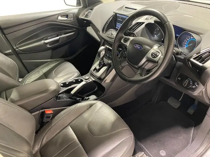 Ford Kuga 2016 photo 2