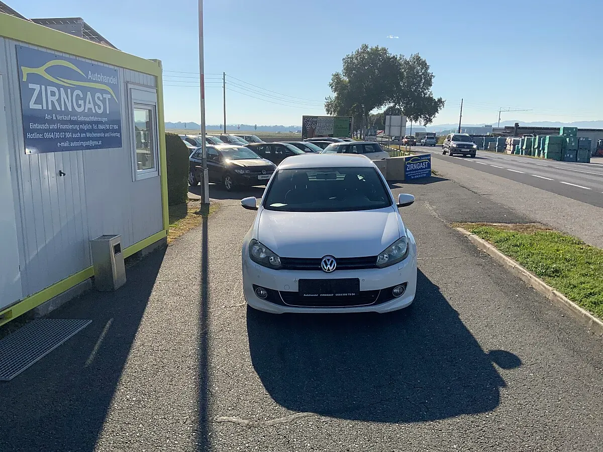 Volkswagen Golf 2011 photo 2