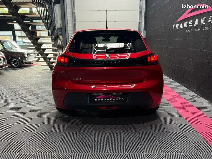 Peugeot 208 2022 photo 4