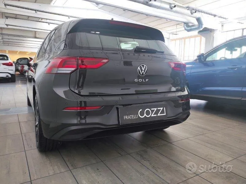 Volkswagen Golf 2024 photo 5