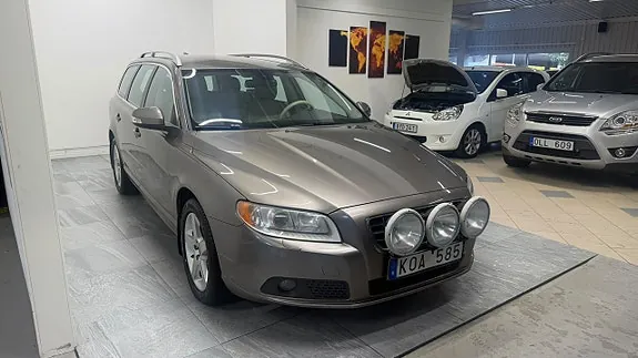 Volvo V70 2010 photo 3