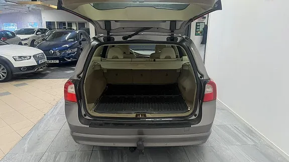Volvo V70 2010 photo 5