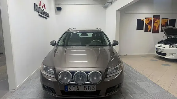 Volvo V70 2010 photo 4