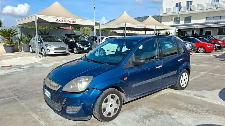 Ford Fiesta 2008 photo 2