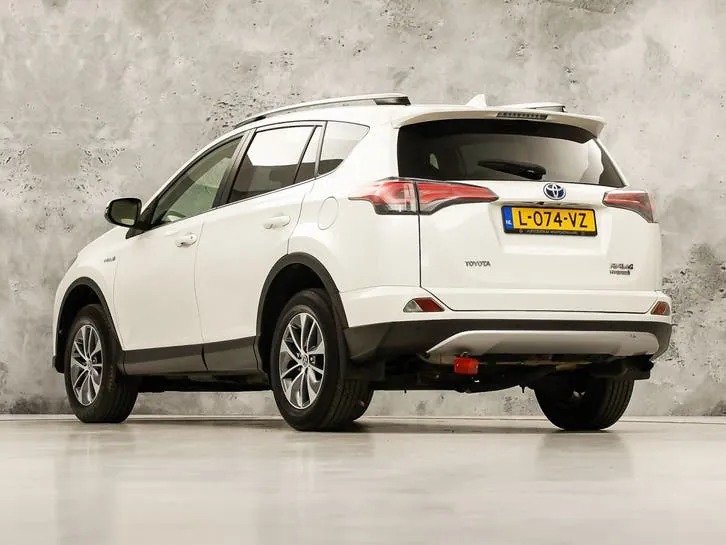 Toyota Rav4 2017 photo 3