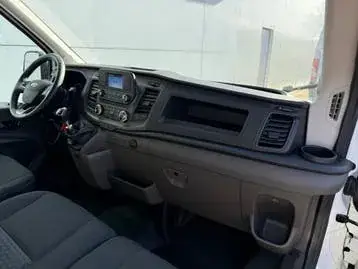 Ford Transit 2024 photo 3