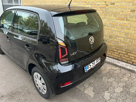 Volkswagen Up 2018 photo 3