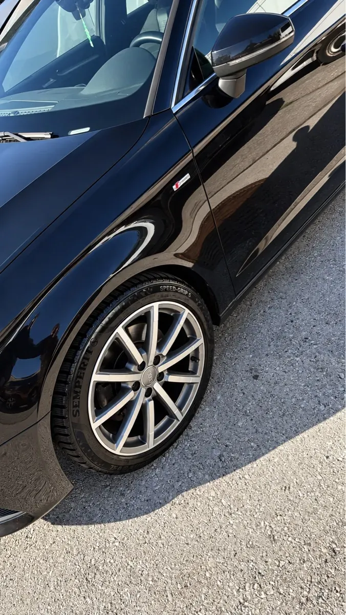 Audi A3 2014 photo 2