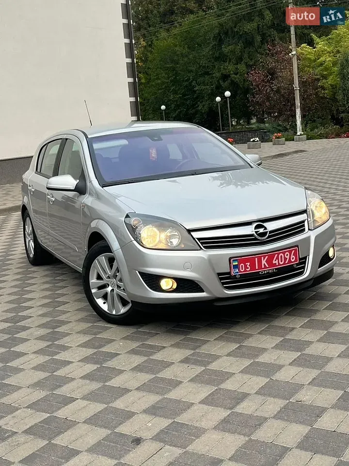 Opel Astra 2009 photo 5
