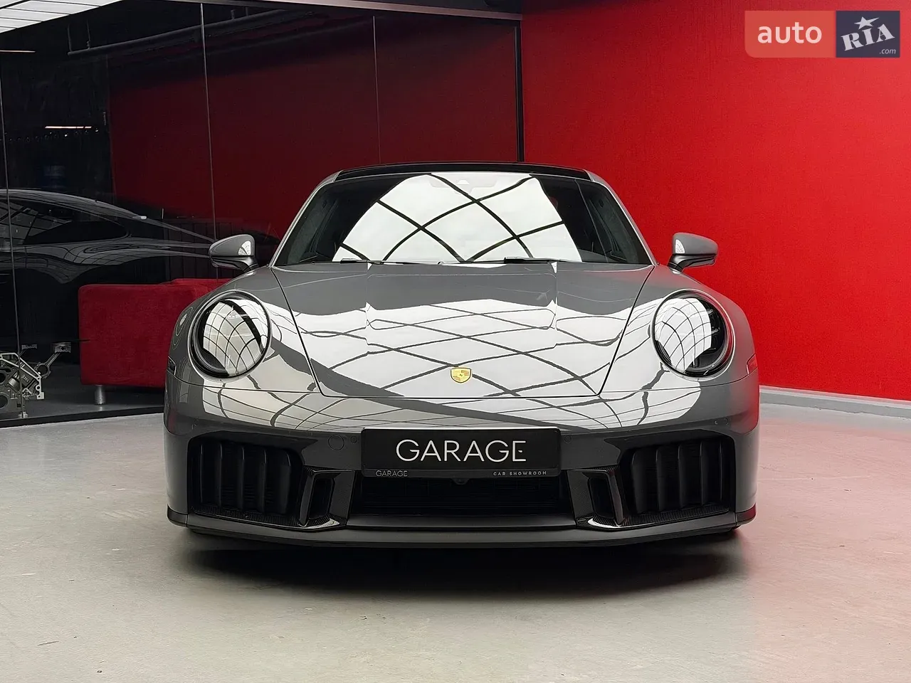 Porsche 911 2025 photo 2