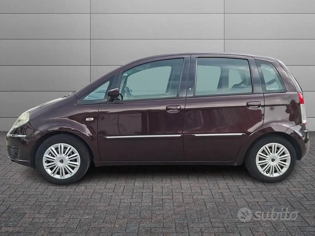 Lancia Musa 2009 photo 4