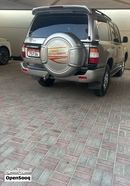 Toyota Land Cruiser 2001 photo 2