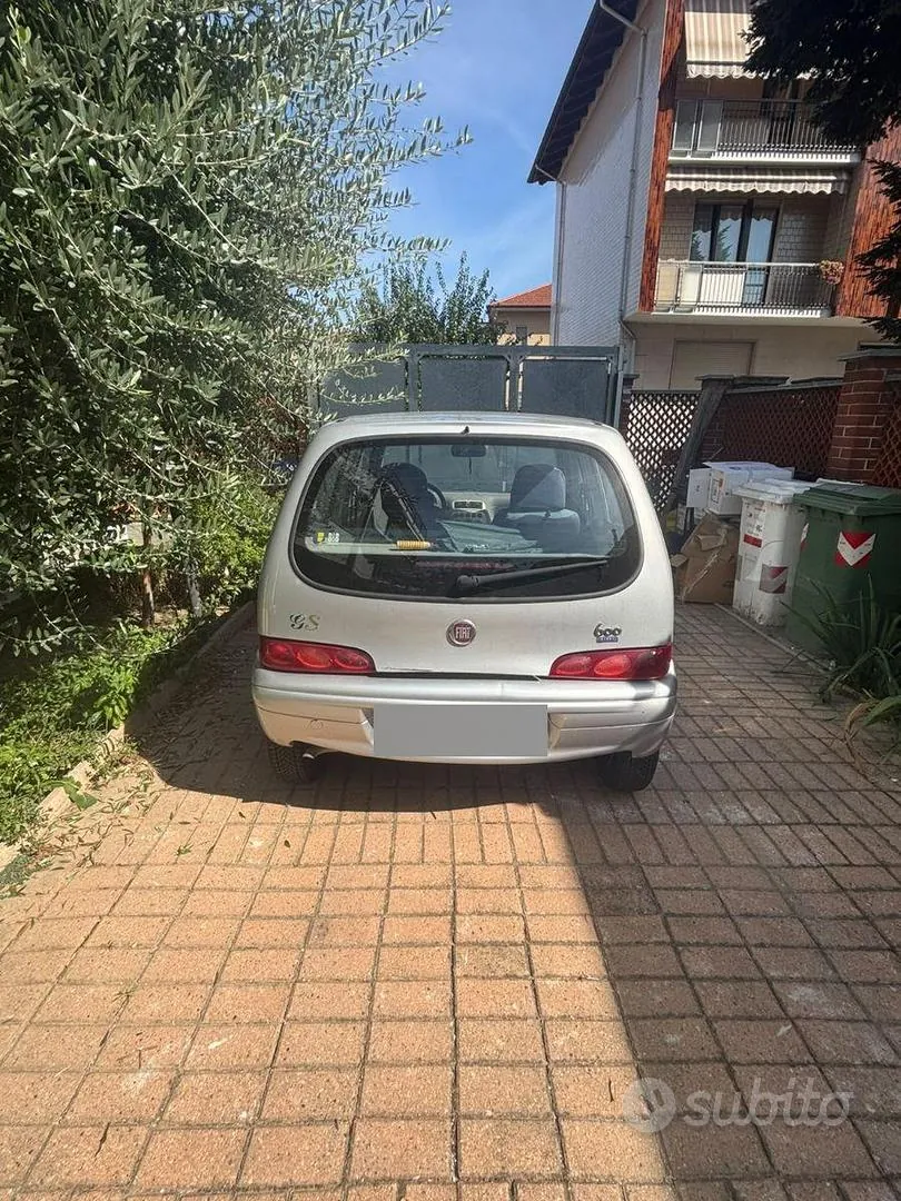 Fiat 600 2009 photo 4