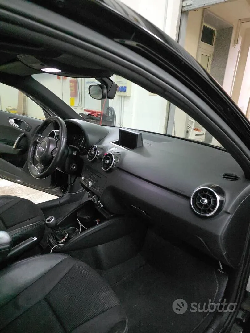 Audi A1 2012 photo 4