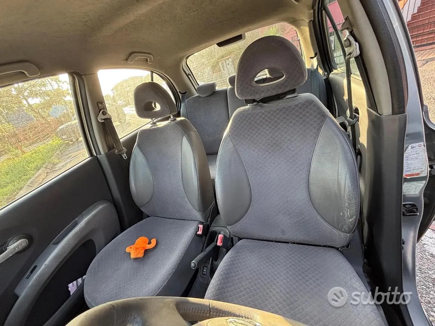 Nissan Micra 2014 photo 4