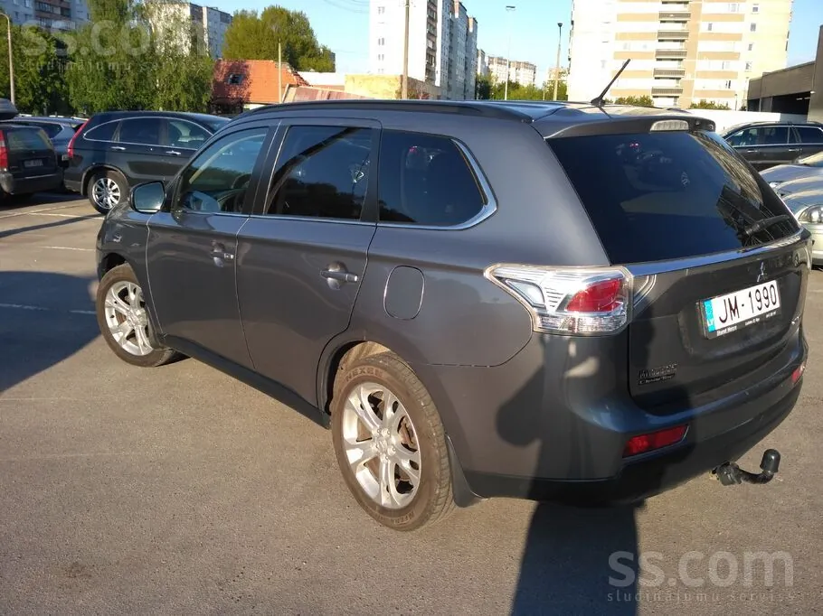 Mitsubishi Outlander 2014 photo 3