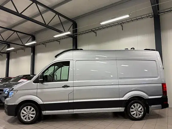 Volkswagen Crafter 35 2017 photo 2