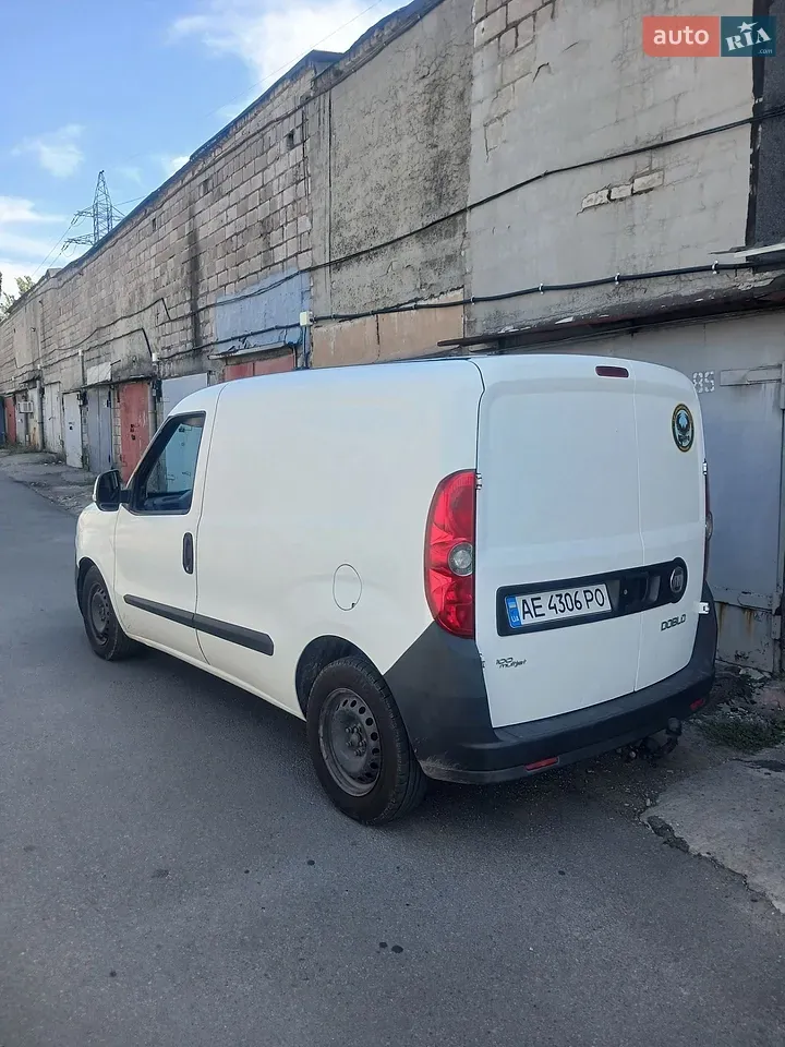 Fiat Doblo 2012 photo 3