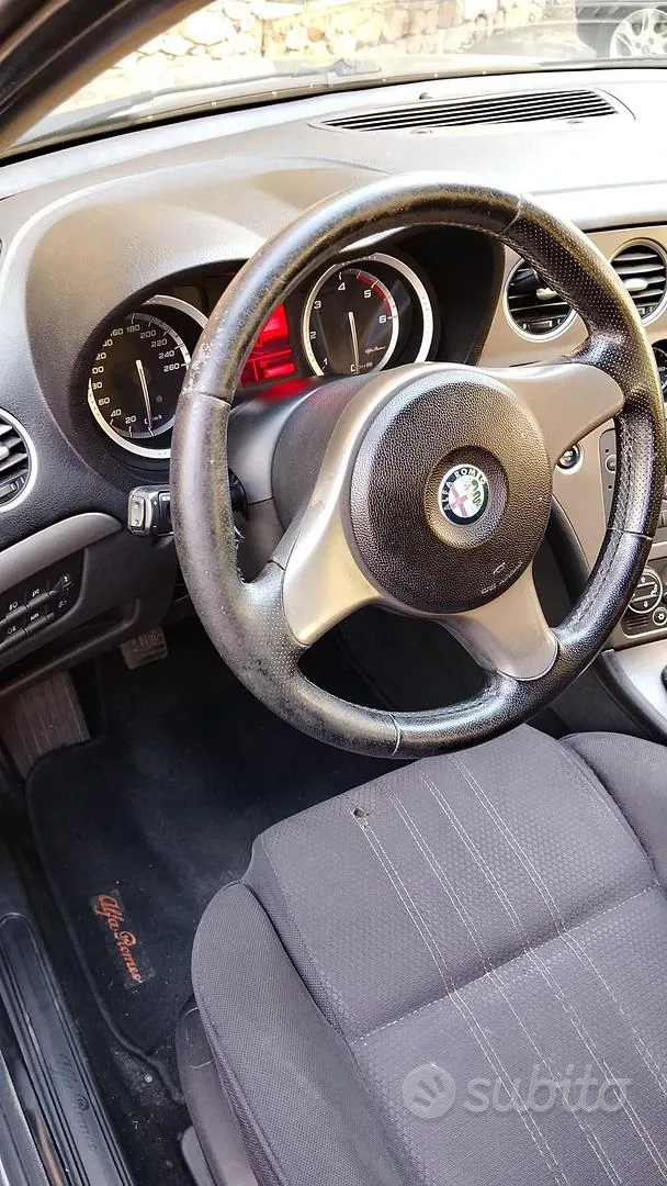 Alfa Romeo 159 2008 photo 4