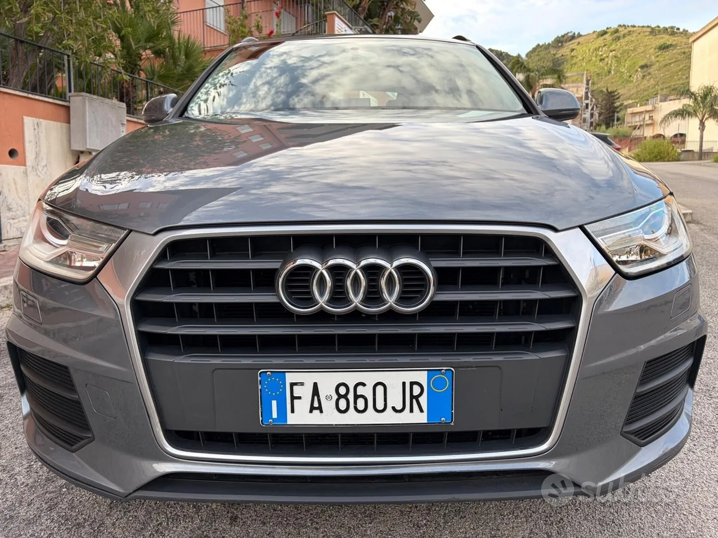 Audi Q3 2015 photo 2