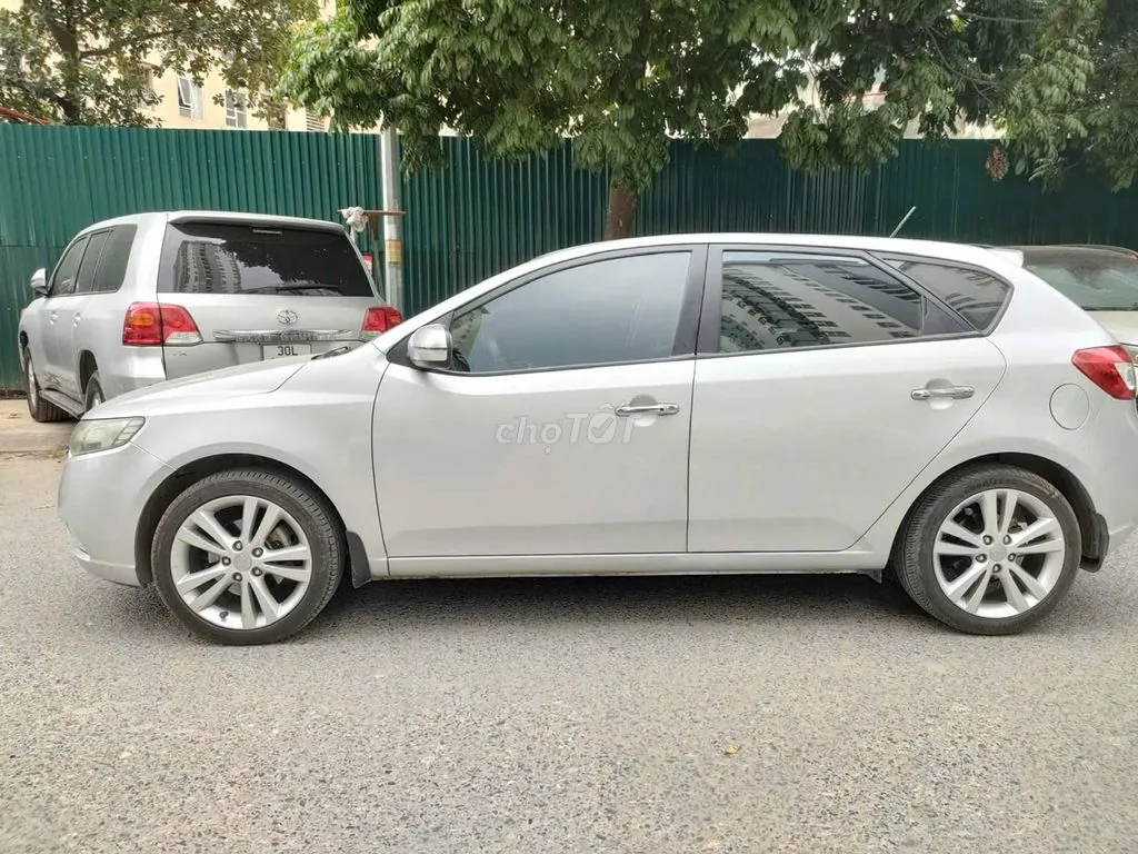 Kia Cerato 2012 photo 4
