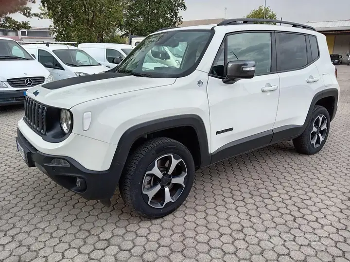 Jeep Renegade 2022 photo 2