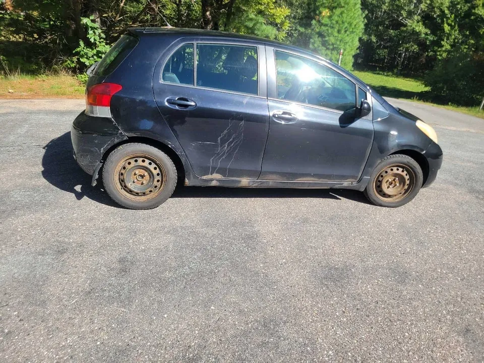 Toyota Yaris 2010 photo 5