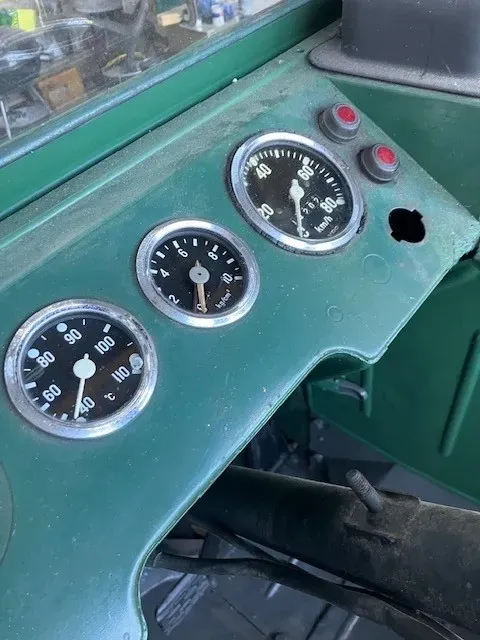 Mercedes-Benz Unimog 411 1962 photo 2