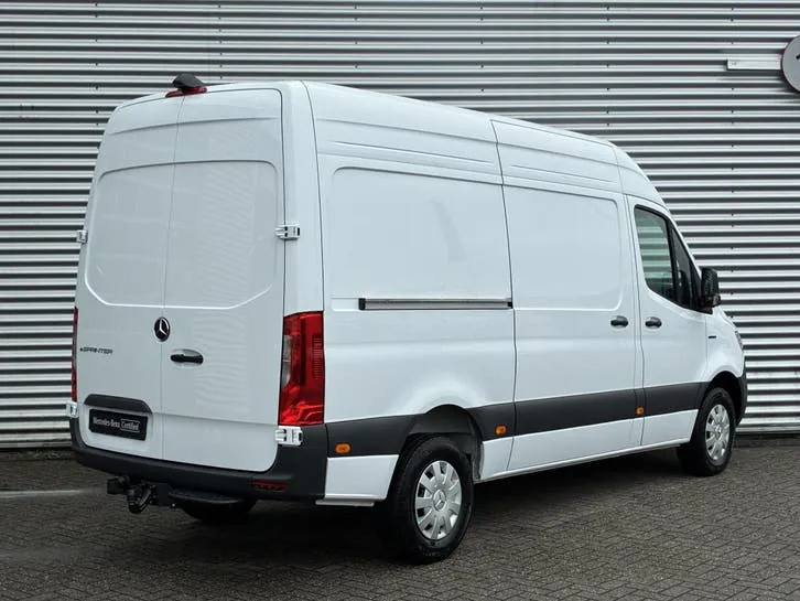 Mercedes-Benz Esprinter 2025 photo 3