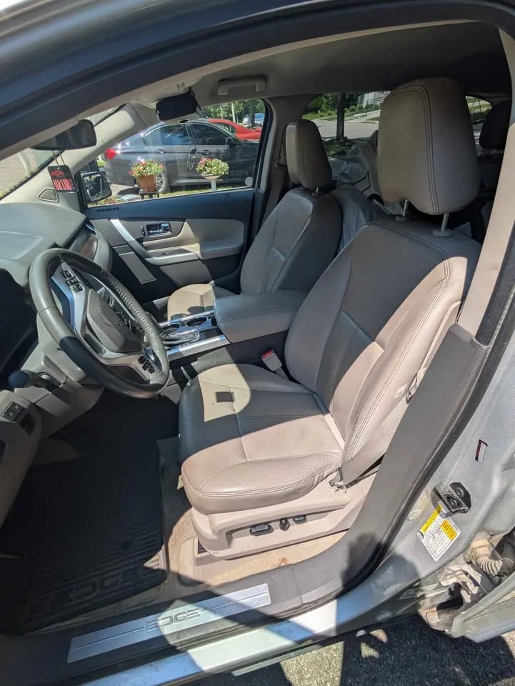 Ford Edge 2012 photo 2