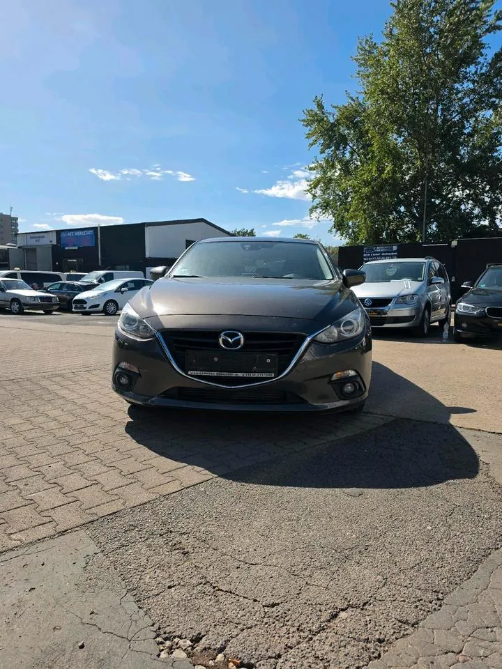Mazda 3
