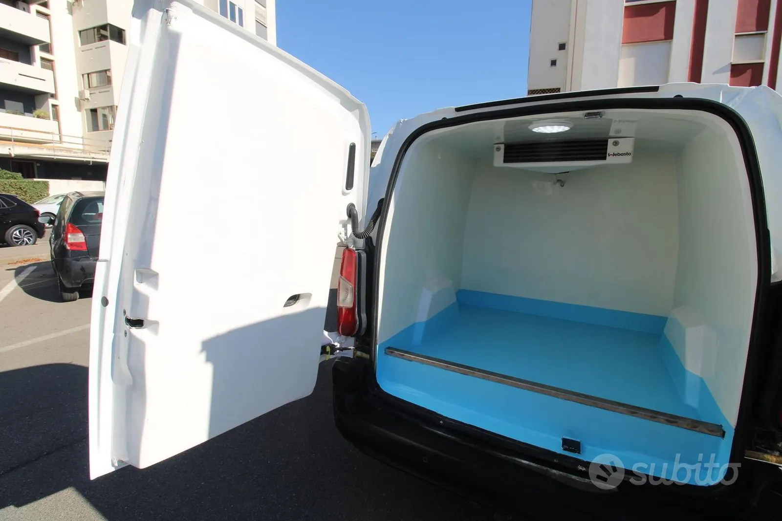 Peugeot Partner 2021 photo 2